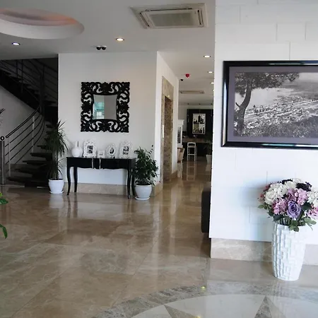 Alesta Yacht Hotel-2